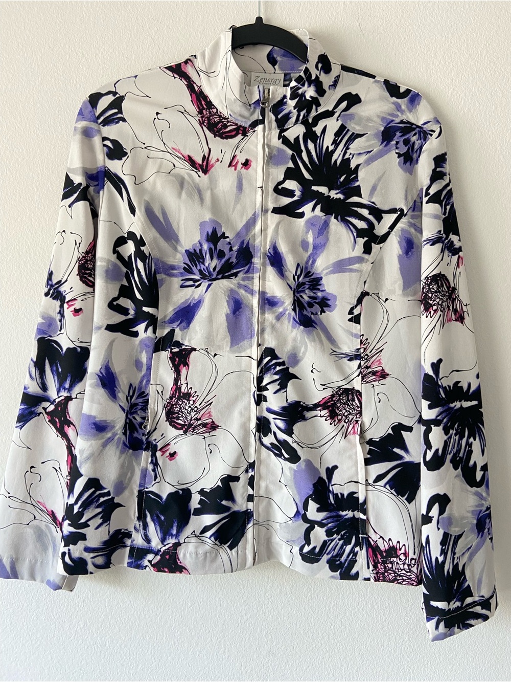 Zenergy by Chico’s Floral Print Zip Front Jacket Purple Black White Size 1